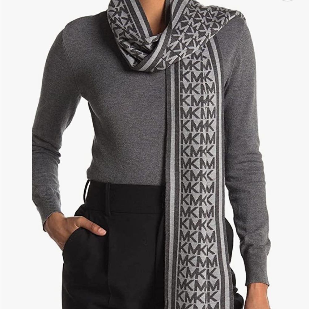 Michael Kors logo scarf